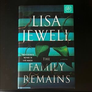 Green and Gold Women's Jewelry